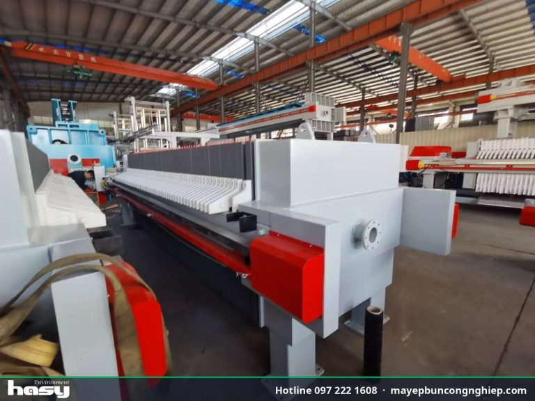 So sánh máy ép bùn khung bản tự động và bán tự động: Nên chọn loại nào?